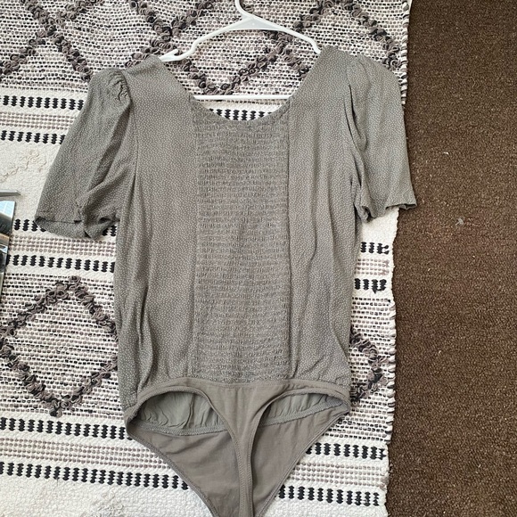 Bodysuit shirt. - Picture 2 of 2